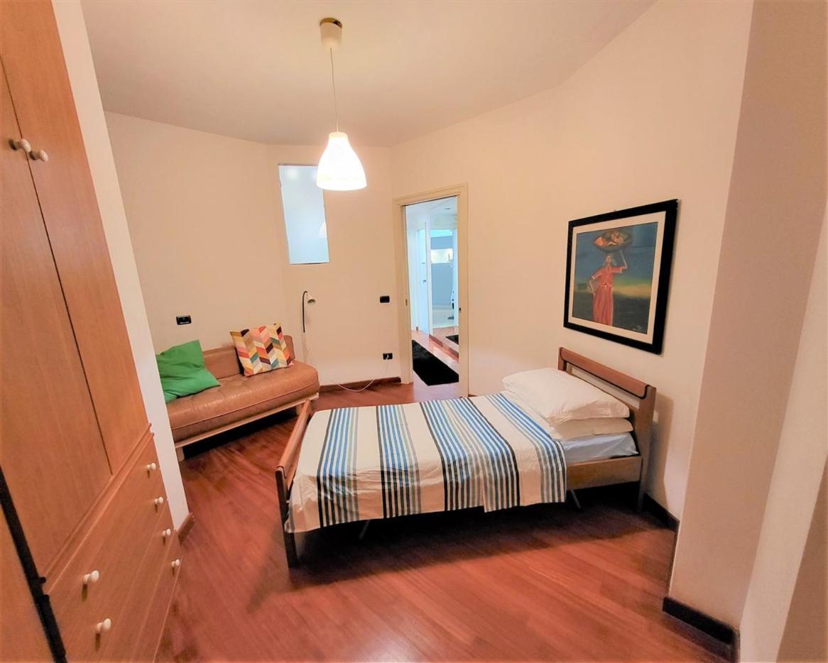 Il Viale Apartman Massa Szoba fotó